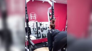 Me’Gan Denise: The perfect gym view #2