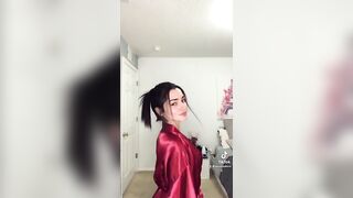 Paloma Silva: Paloma buss it video from Tik Tok #3