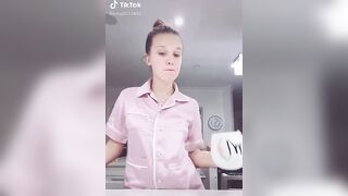 Millie Bobby Brown: Tik tok dance #3