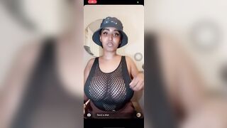 somali girl with big tits (Rihanna)