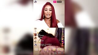 Somali Girls: Somali girl twerks and flashes booty #4