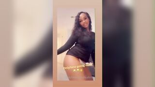 Somali Girls: Why is her ass so flat compared to her pictures ♥️♥️ she looking mad top heavy in underwear #2