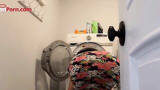 Stuck big ass fucks Stepmom in the washing machine