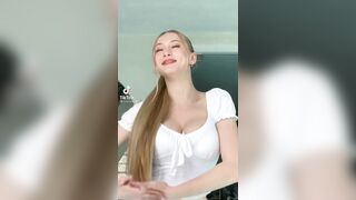 Sophia Diamond: Slow-mo bounce, 4K #2