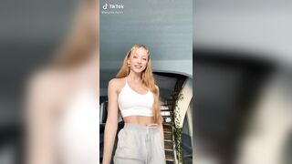 Sophia Diamond: Today's cleavage and bounce Tiktok #2