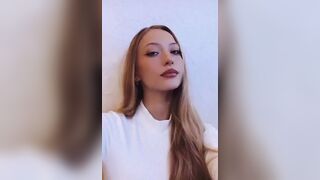 Sophia Diamond: Sexy smile from Instagram story #3