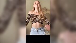 amazing shaking boobs ????????