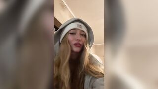 Sophia Diamond: Keep moving mommy #1