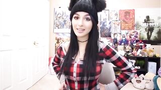 SSSniperwolf: I’ve noticed people don’t like her voice ♥️♥️ #4