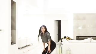 SSSniperwolf: Twerking for the ogs #3