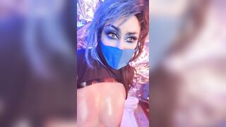 Stephanie Michelle: My Sub-Zero cosplay! ❄♥️♥️♥️♥️ #3