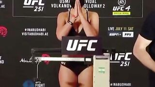 Paige Vanzant weigh in