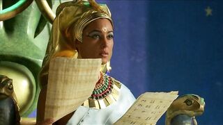 Monica Bellucci: Monica as Cleopatra #4