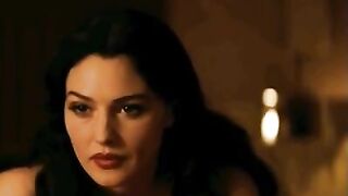 Monica Bellucci: That look #4