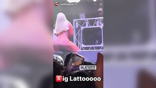 Mulatto Rapper: Mulatto bouncing her fat ass #3