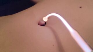 Naveljunkies: Torturing my poor tied out belly button with electric shocks #3