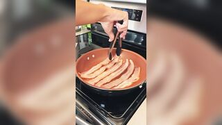 Cooking bacon. Watch till the end ♥️♥️ #3