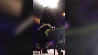 Nicki Minaj: Fan Grabs a Handful of Nicki’s Ass #4