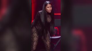 Nicki Minaj: SMASH OR PASS #2