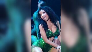 Nicki Minaj: Iconic moment from this year's VMA #2