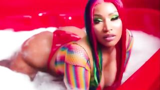 Nicki Minaj: Tweaking gif #2