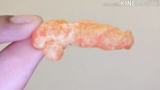 Guys, My Cheeto looks like a pp lol