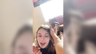 Hot teen babe gives perfect blowjob