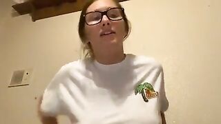 IG Live Streams: Do anyone know who this is? #1