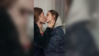 Kissing: Jia Lissa and Lena Reif #3