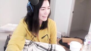 Offlinetv Girls: Hafu squeezing her boobs #2