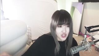 Offlinetv Girls: Aria make it jingle full dance #1