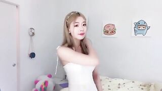 Offlinetv Girls: Jaime's TikTok #3