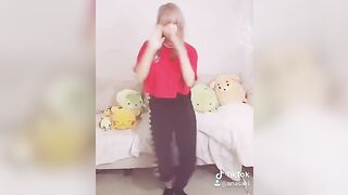 Offlinetv Girls: Aria's deleted TikTok #4