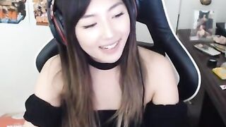 Offlinetv Girls: Janet choker #2