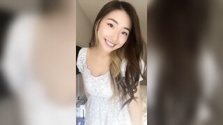 Offlinetv Girls: Janet does the cute dance again #1