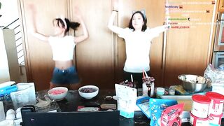 Offlinetv Girls: Leslie does jumping jacks with her assistant Emily #3