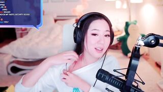 Offlinetv Girls: Leslie got tan ♥️♥️ #2