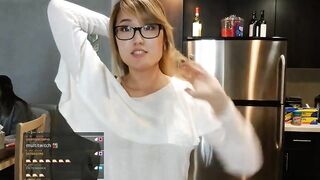 Offlinetv Girls: Your butt is thicker than mine... #4