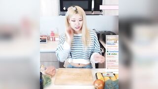 Offlinetv Girls: Sexy belly #2