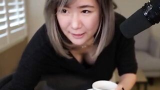 Offlinetv Girls: Becca Cleavage #3