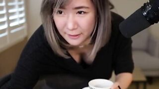 Offlinetv Girls: Becca Cleavage #4