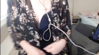 Offlinetv Girls: Sneak Peek of Becca's Dress #4