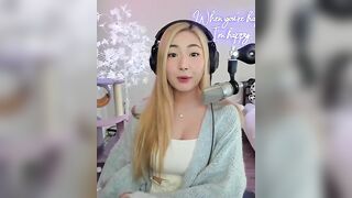 Offlinetv Girls: Janet White Top #2