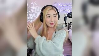 Offlinetv Girls: Janet White Top #4