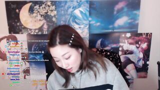 Offlinetv Girls: I have a habit of smacking girls butts #4