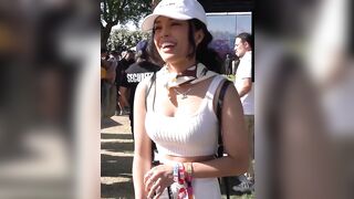 Short clip of Rae at Coachella