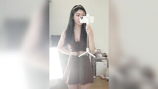 Offlinetv Girls: Jaime getting ready to go out #4