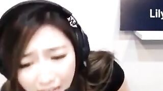 Offlinetv Girls: Out of context Janet #3