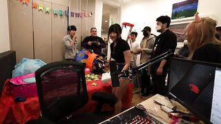 Offlinetv Girls: Miyoung and Aria looking good during Toast's birthday stream #3