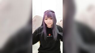 Offlinetv Girls: Yvonne being cute on TikTok #2